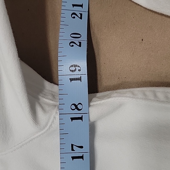 Michael Michael Kors Size M White Denim Jacket, Gold Tone Buttons, Frayed Hem - Picture 8 of 11